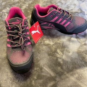 New Puma woman’s steel toe shoes
